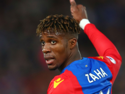 Tottenham target Zaha signs long-term Palace deal