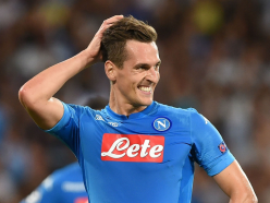 Napoli fear more knee surgery for Milik