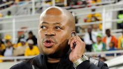 Kaizer Chiefs could lose PSL title without Motaung - Schalkwyk
