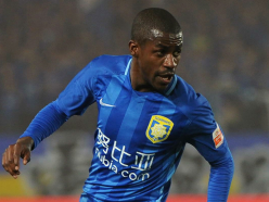 Former Chelsea star Ramires on £200,000-per-week but dons ragged-looking boots