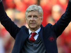 Wenger yet to speak with PSG after 