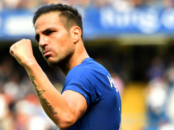 Fabregas wants new Chelsea deal after Man Utd link
