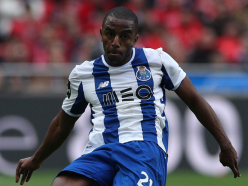 Leicester agree deal for Porto full-back Pereira