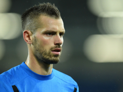 Schneiderlin denies storming out of Everton training