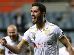 Dylan McGowan joins Portuguese club