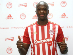 Yaya Toure gets heroic reception on Olympiacos return