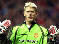 Peter Schmeichel includes no Manchester United players in FIFA 18 best XI