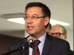 Bartomeu defends Barcelona board of directors