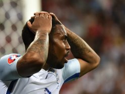 Tottenham defender Rose may miss start of next season after knee surgery