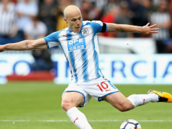 Henry praises Mooy