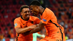 Dumfries & Malen yet to attract offers amid links to Everton & Liverpool