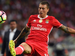 Manchester United agree transfer for Benfica defender Lindelof