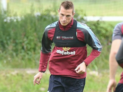 Burnley boss Dyche tells Wood to be like Neymar