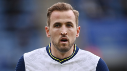 Lineker expects Manchester clubs or PSG to win Kane race